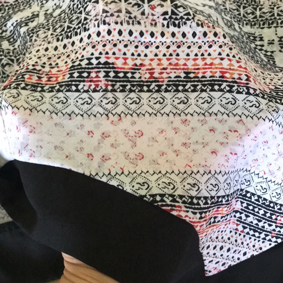 BCBG Tuxedo like Racerback Top - Picture 4 of 13